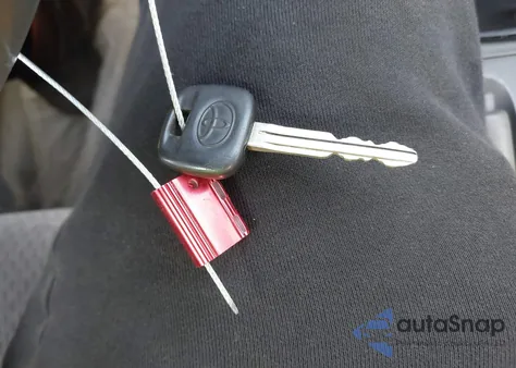 2004 Toyota Camry Le из США, поврежденный, VIN 4T1BE32K74U876908